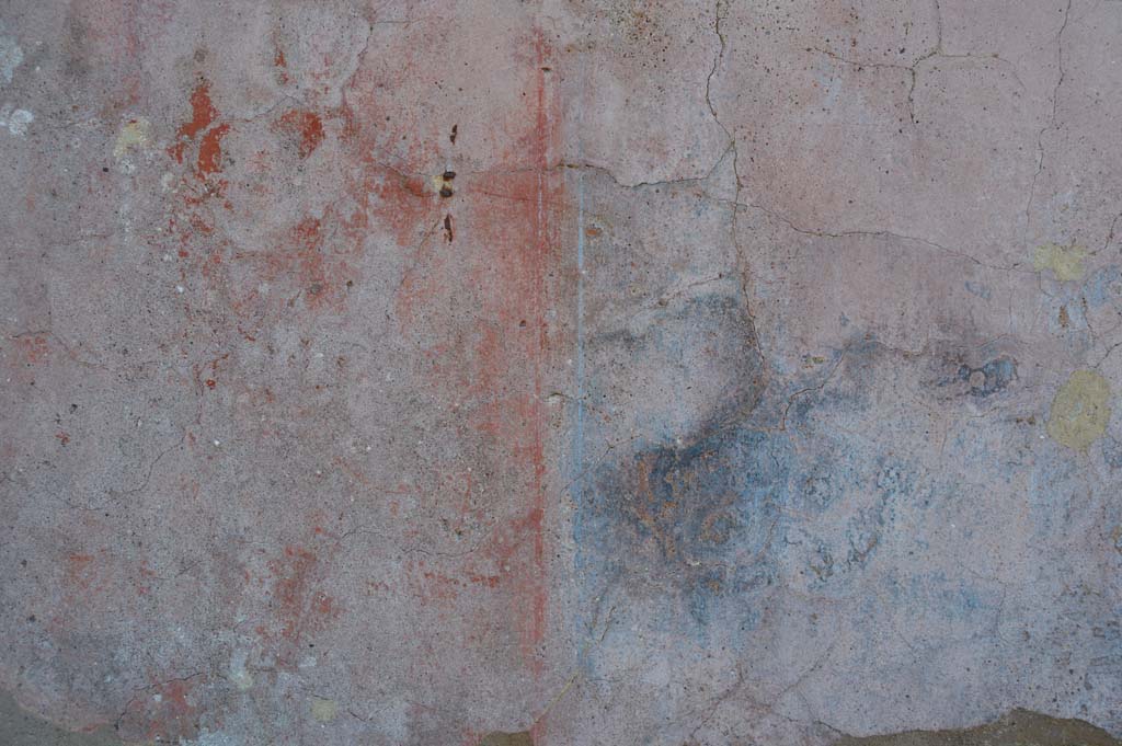 IX.2.26 Pompeii. March 2019. Front façade, detail of red and black painted panels.
Foto Taylor Lauritsen, ERC Grant 681269 DÉCOR.