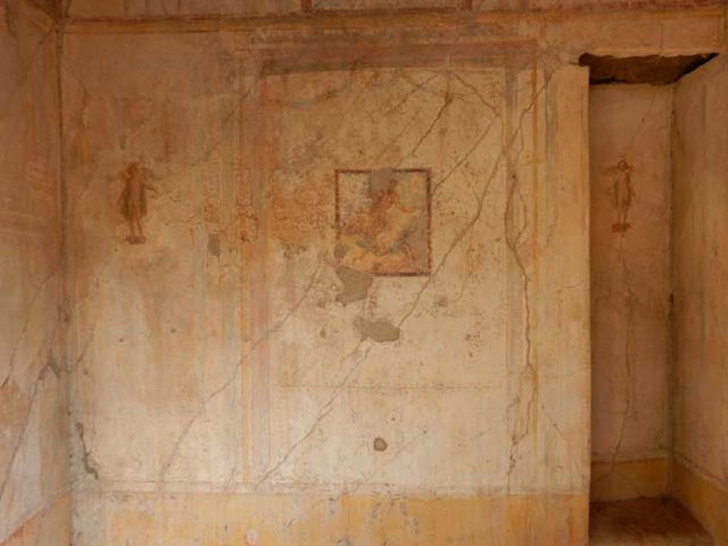IX.3.5 Pompeii. May 2015. Room 4, north wall. Photo courtesy of Buzz Ferebee.