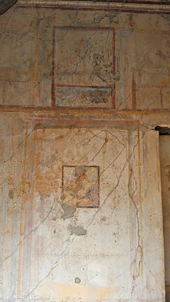 IX.3.5 Pompeii. 2016/2017.
Room 4, upper and centre of north wall. Photo courtesy of Giuseppe Ciaramella.