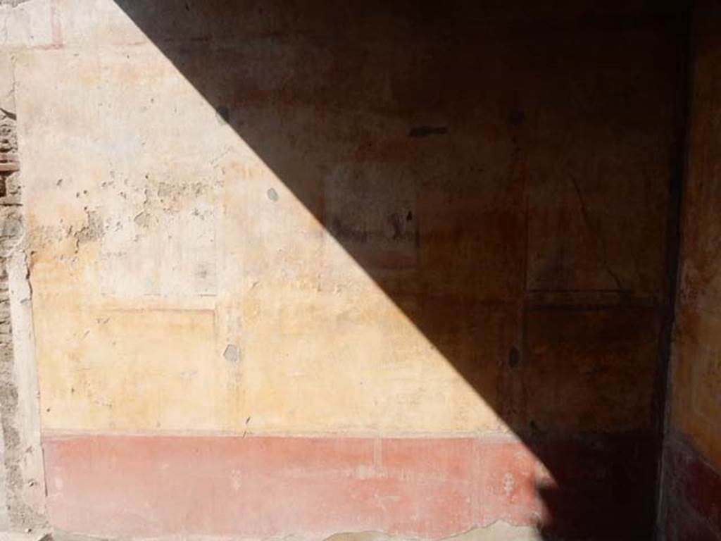 IX.3.5 Pompeii. May 2015. Room 6, west wall of ala. Photo courtesy of Buzz Ferebee.