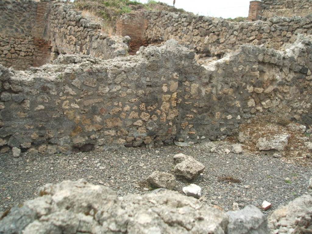 IX.3.12 Pompeii. May 2005. Room to west of kitchen.