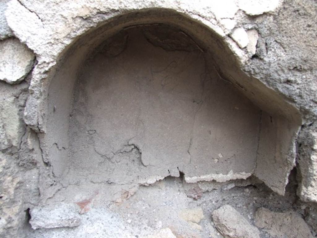 IX.3.14  Shop and dwelling house of C Catius Scithus.   December 2007. Niche.