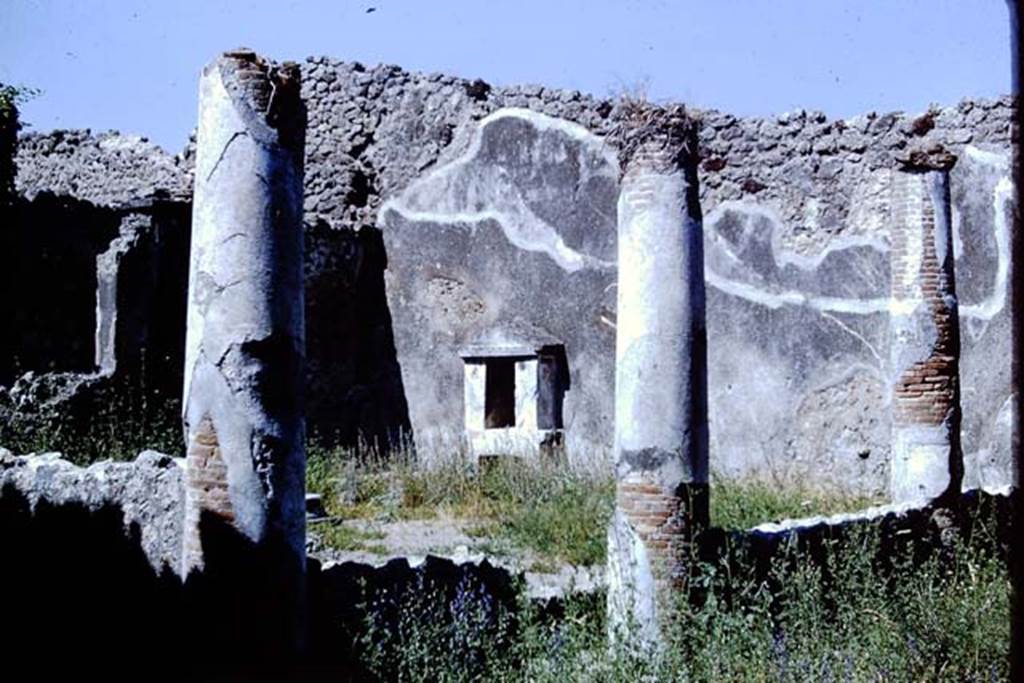 IX.3.15 Pompeii. 1966. Room 12, garden area, looking north-east. Photo by Stanley A. Jashemski.
Source: The Wilhelmina and Stanley A. Jashemski archive in the University of Maryland Library, Special Collections (See collection page) and made available under the Creative Commons Attribution-Non Commercial License v.4. See Licence and use details.
J66f0374