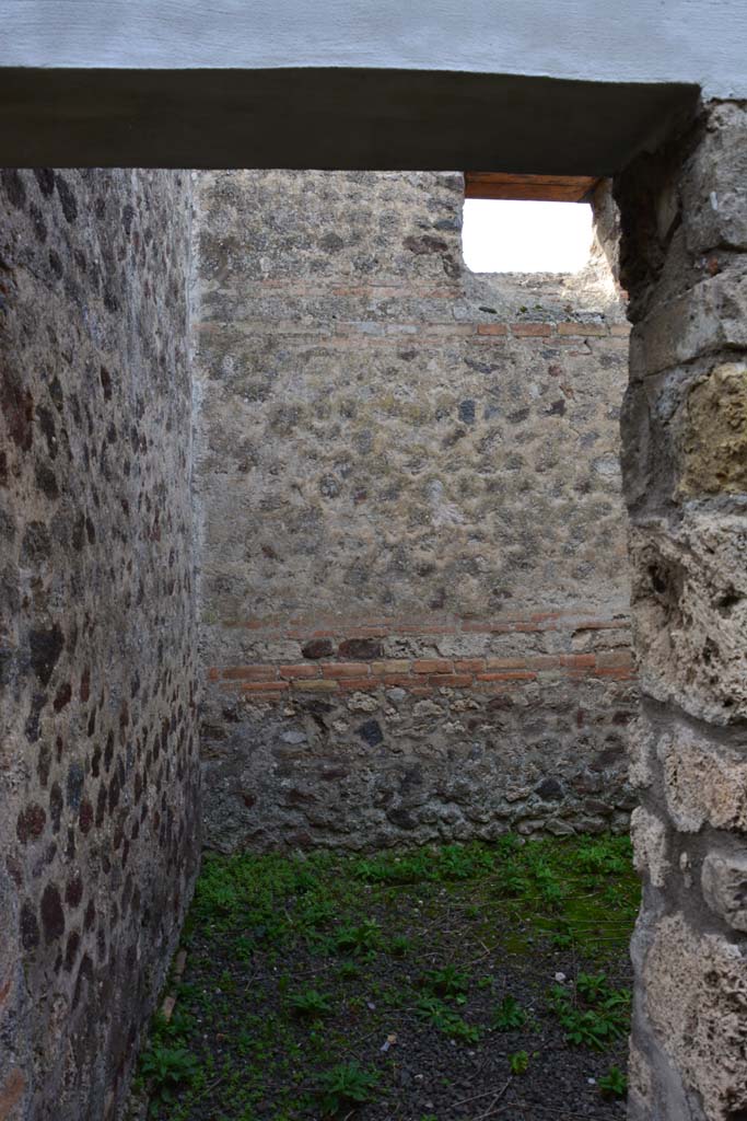 IX.5.2 Pompeii. March 2017. Doorway to room �n�, looking west from corridor �m�, 
Foto Christian Beck, ERC Grant 681269 D�COR.

