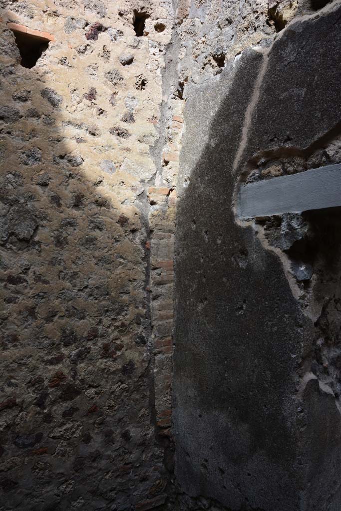 IX.5.2 Pompeii. March 2017. Room ‘o’, north-east corner.
Foto Christian Beck, ERC Grant 681269 DÉCOR.