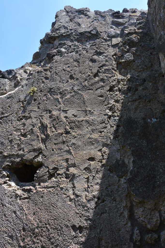 IX.5.2 Pompeii. May 2017. Peristyle ‘p’, upper east wall in south-east corner.
Foto Christian Beck, ERC Grant 681269 DÉCOR.