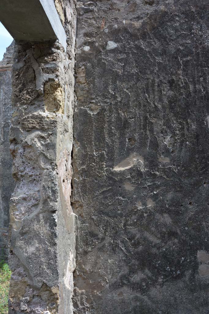 IX.5.2 Pompeii. May 2017. Room ‘r’, south wall in south-east corner.
Foto Christian Beck, ERC Grant 681269 DÉCOR.