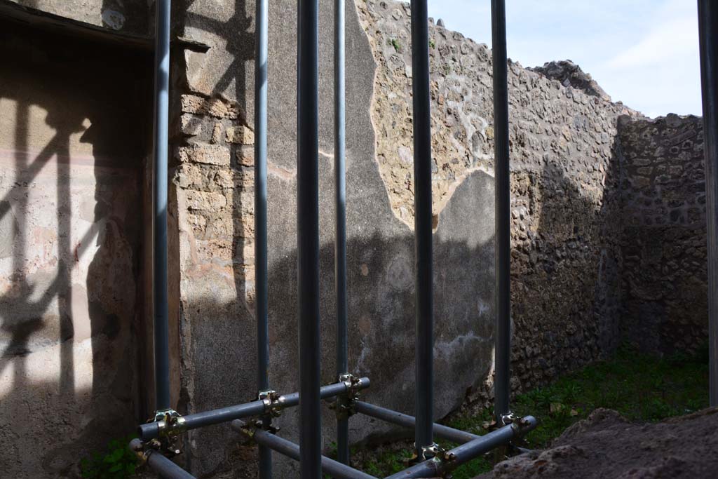IX.5.2 Pompeii. March 2017. Room ‘s’ and ‘t’, looking towards east wall.
Foto Christian Beck, ERC Grant 681269 DÉCOR.