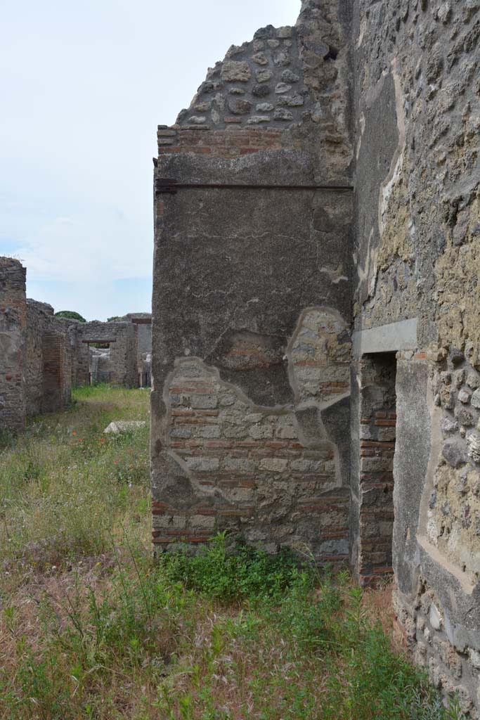 IX.5.2 Pompeii. May 2017. Room ‘v’, looking north towards north-east corner.
Foto Christian Beck, ERC Grant 681269 DÉCOR.