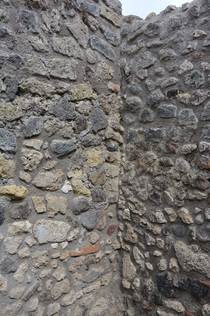 IX.5.2 Pompeii. May 2017. Room ‘x’, south-east corner.
Foto Christian Beck, ERC Grant 681269 DÉCOR.