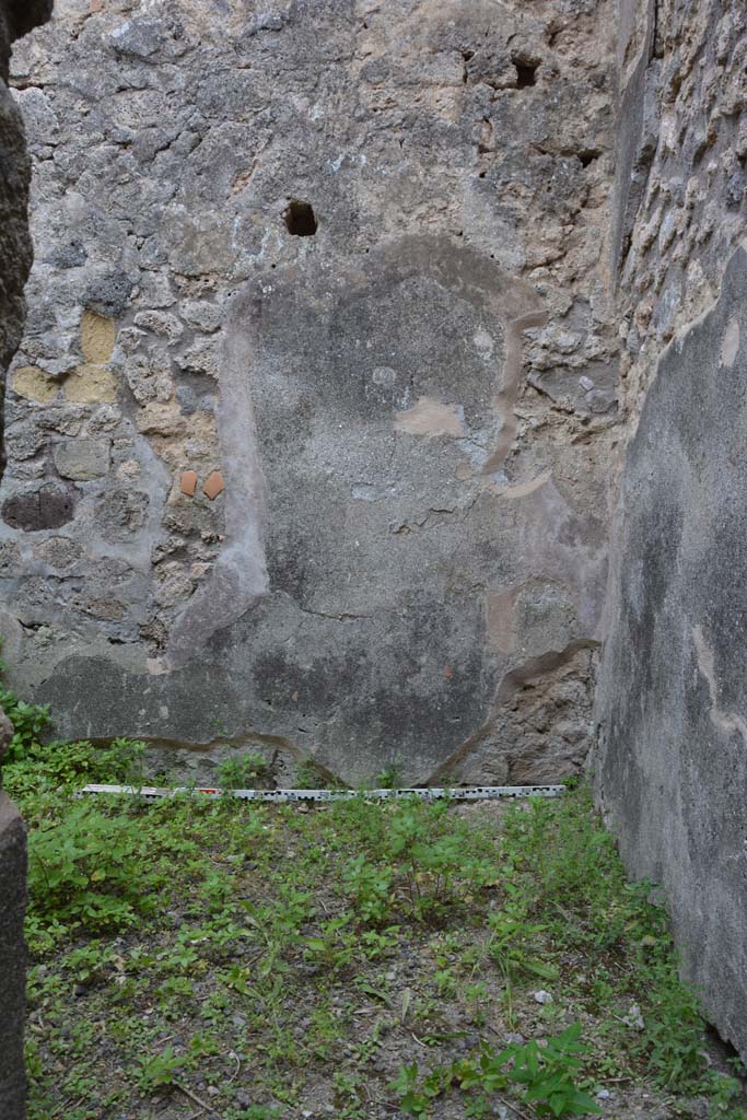 IX.5.2 Pompeii. May 2017. Looking towards room ‘y’, at south end of small corridor.
Foto Christian Beck, ERC Grant 681269 DÉCOR.