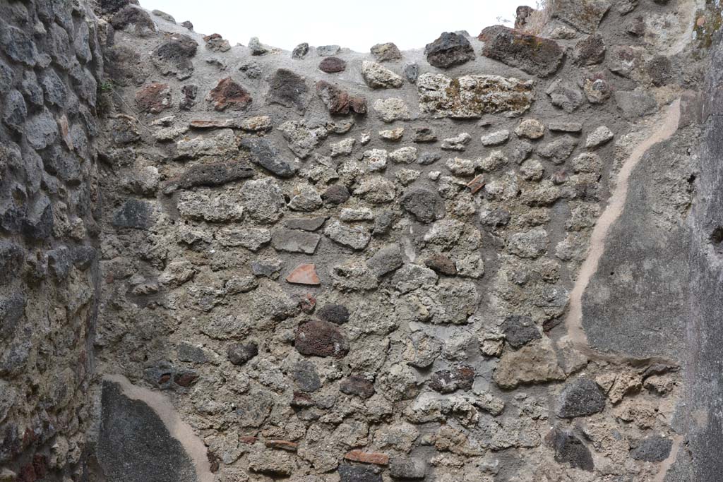 IX.5.2 Pompeii. May 2017. Room ‘y’, detail of east wall.
Foto Christian Beck, ERC Grant 681269 DÉCOR.