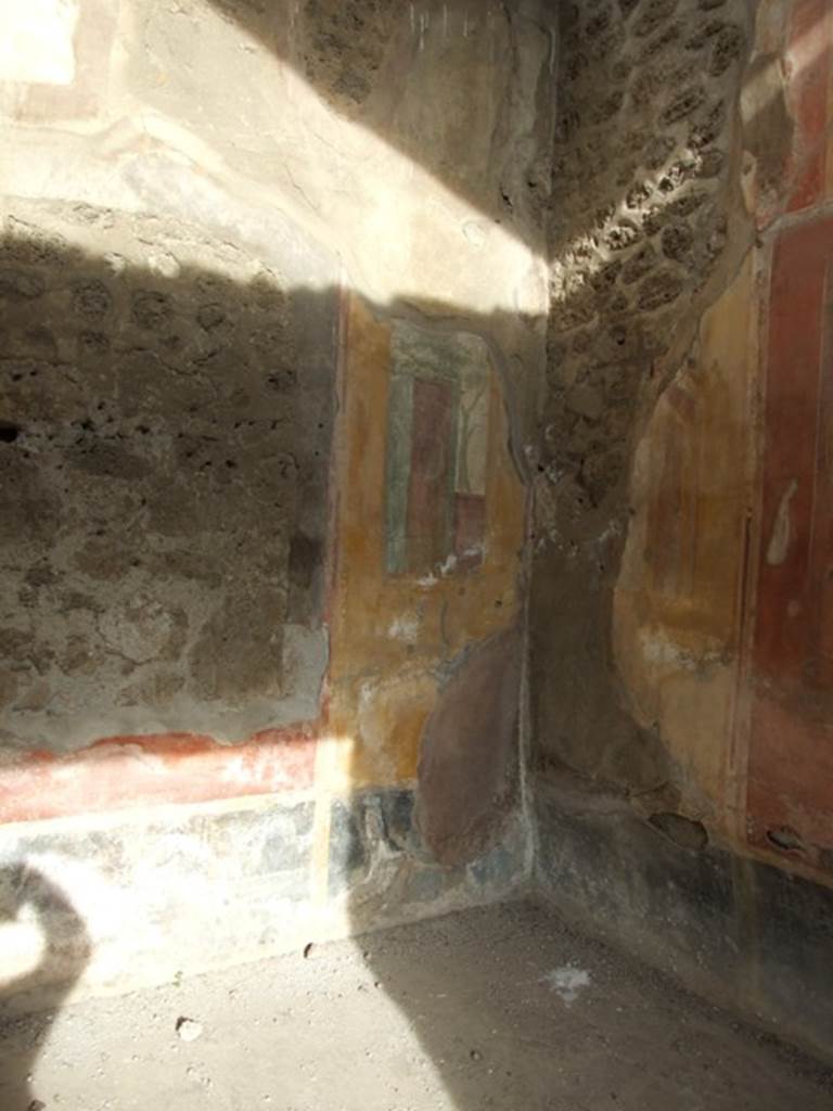 IX.5.2. December 2007. Room 20. Room to north east side of peristyle.