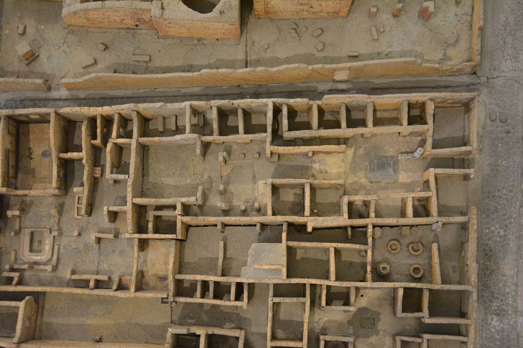 IX.5.2 Pompeii, centre right. July 2017. Rooms in north-west corner of insula.
From cork model in Naples Archaeological Museum.
Foto Annette Haug, ERC Grant 681269 DÉCOR