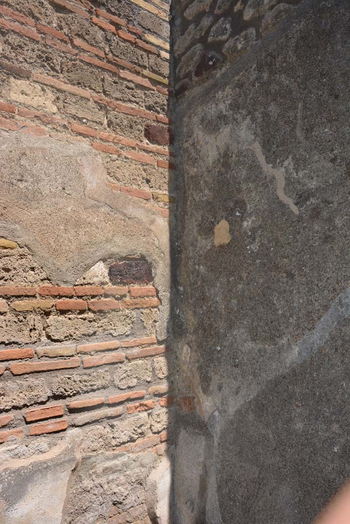 IX.5.2 Pompeii. May 2017. Room ‘e’, north-east corner.
Foto Christian Beck, ERC Grant 681269 DÉCOR.