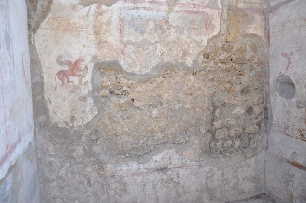 X.5.2 Pompeii. July 2017. Room ‘c’, looking towards east wall.
Foto Annette Haug, ERC Grant 681269 DÉCOR