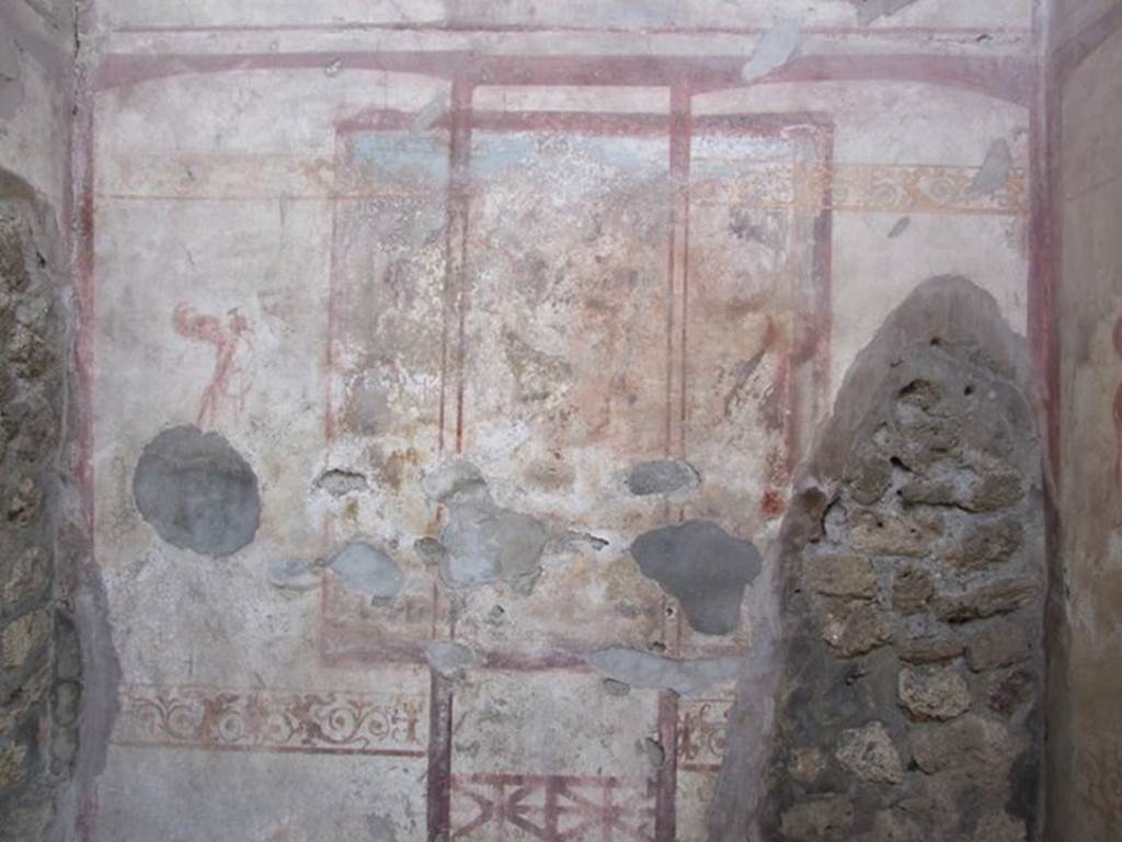 IX.5.2 Pompeii. December 2007. Room ‘c’, looking towards south wall.
On the right, the hole made by passage into this room by the searchers/scavengers penetrating into the house after the eruption.