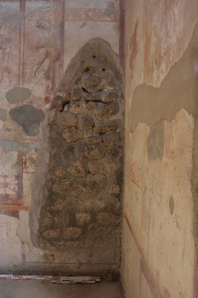 IX.5.2 Pompeii. May 2017. Room ‘c’, detail from west end of south wall.
Foto Christian Beck, ERC Grant 681269 DÉCOR.