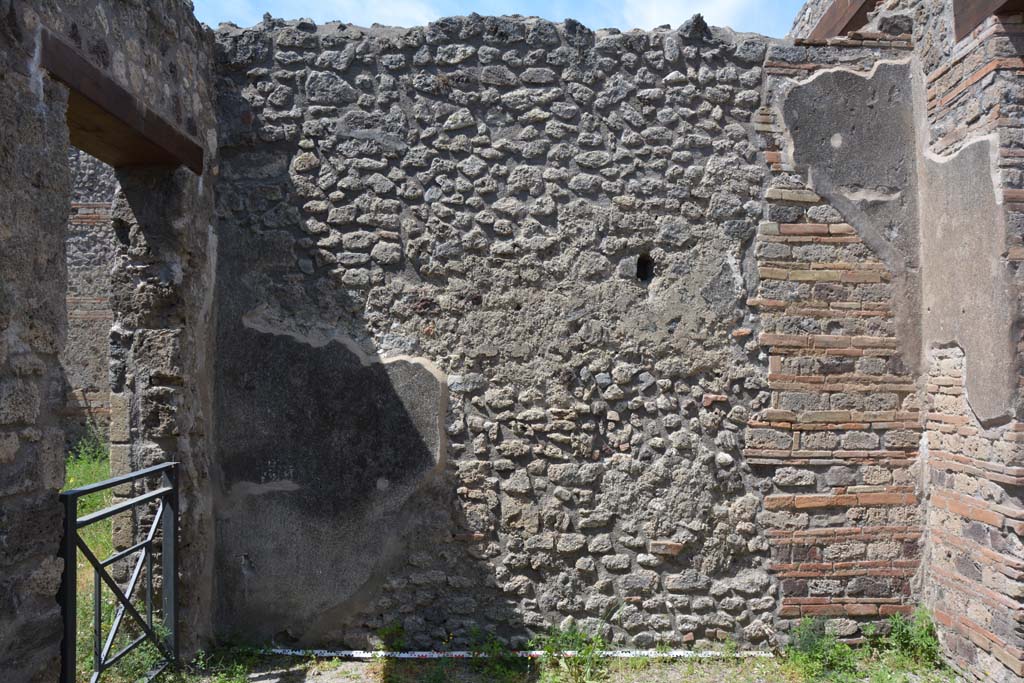 IX.5.3 Pompeii. May 2017. Looking towards west wall.
Foto Christian Beck, ERC Grant 681269 DÉCOR.