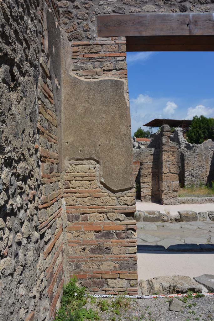 IX.5.3 Pompeii. May 2017. Looking towards north wall in north-west corner.
Foto Christian Beck, ERC Grant 681269 DÉCOR.