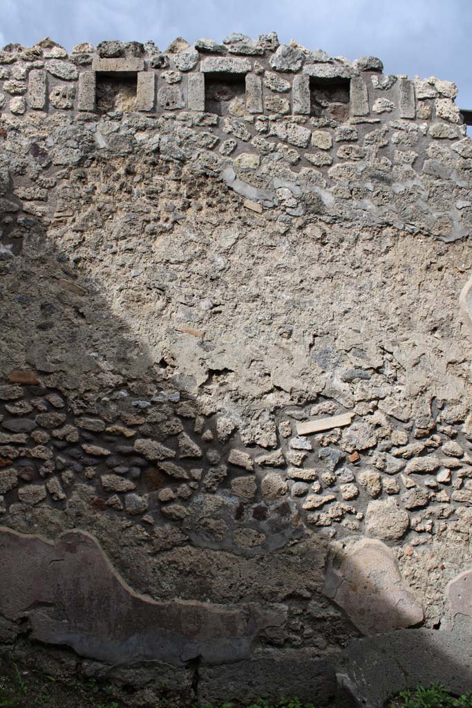 IX.5.4 Pompeii. March 2019. Room c, looking towards west wall.
Foto Christian Beck, ERC Grant 681269 DÉCOR.
