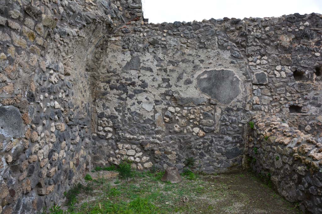 IX.5.4 Pompeii. March 2017. Room g, looking towards east wall.
Foto Christian Beck, ERC Grant 681269 DÉCOR.