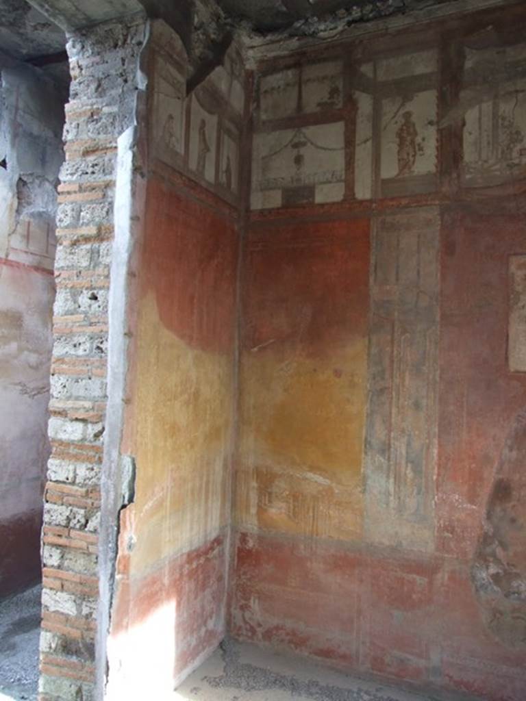 IX.5.6 Pompeii. December 2007. Room i, north-east corner of tablinum.