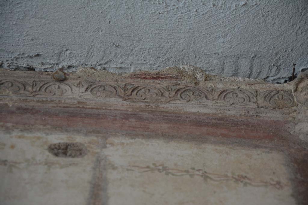 IX.5.6 Pompeii. May 2017. Room i, stucco detail from above east wall at south end.
Foto Christian Beck, ERC Grant 681269 DÉCOR.