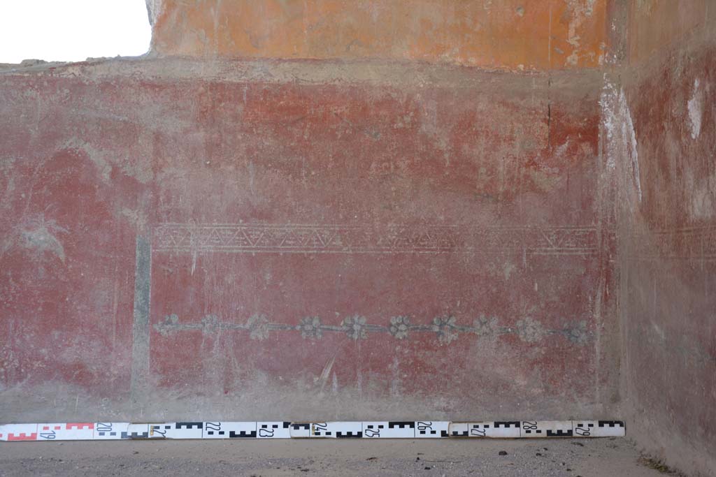 IX.5.6 Pompeii. May 2017. Room i, zoccolo from south wall in south-west corner.
Foto Christian Beck, ERC Grant 681269 DÉCOR.