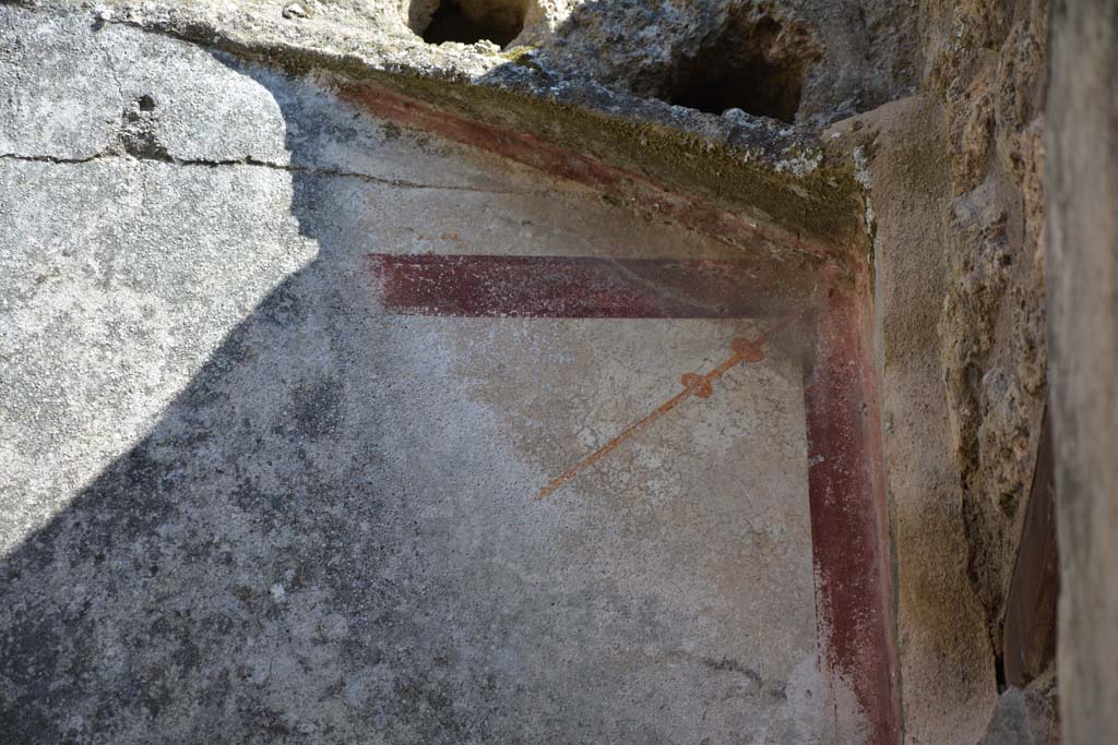 IX.5.6 Pompeii. May 2017. Room o, detail of painted decoration on upper south wall in south-west corner.
Foto Christian Beck, ERC Grant 681269 DÉCOR.