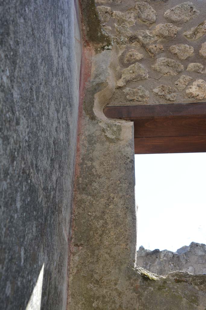 IX.5.6 Pompeii. May 2017. Room o, detail from upper south-west corner.
Foto Christian Beck, ERC Grant 681269 DÉCOR.