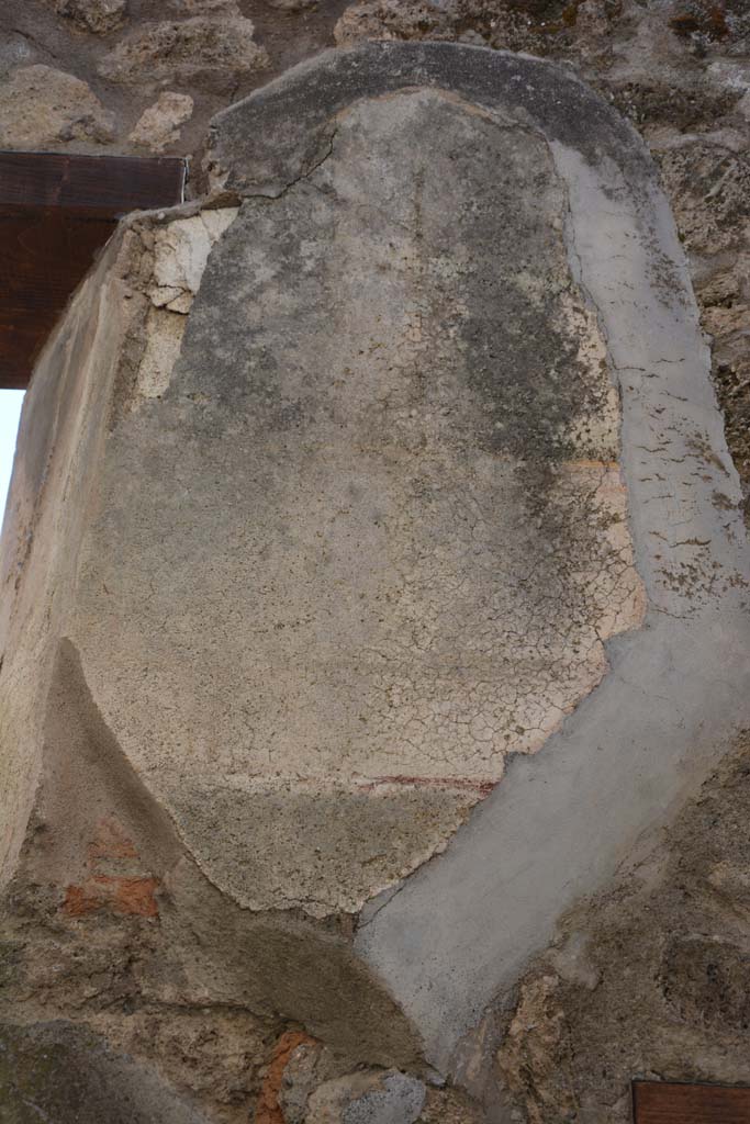 IX.5.6 Pompeii. May 2017. Room o, detail from upper west wall on north side of window.
Foto Christian Beck, ERC Grant 681269 DÉCOR.