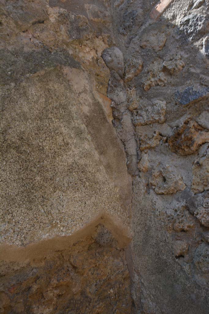 IX.5.6 Pompeii. May 2017. Room t, south wall at west end and south-west corner.
Foto Christian Beck, ERC Grant 681269 DÉCOR.