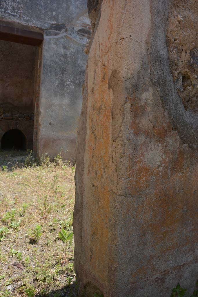 IX.5.6 Pompeii. May 2017. Room s, south side of doorway.
Foto Christian Beck, ERC Grant 681269 DÉCOR.