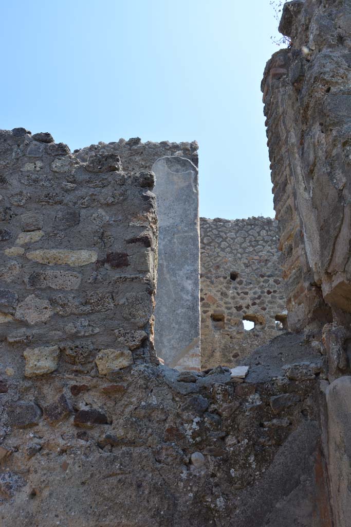 IX.5.6 Pompeii. May 2017. Room s, upper east wall in south-east corner.
Foto Christian Beck, ERC Grant 681269 DÉCOR.
