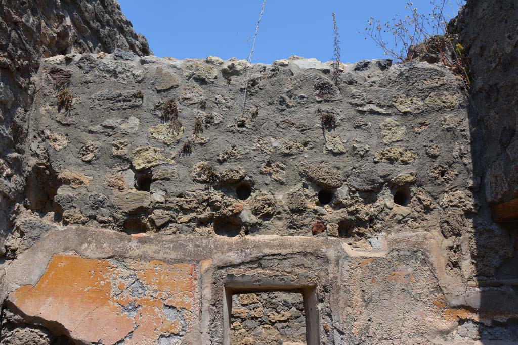 IX.5.6 Pompeii. May 2017. Room s, upper north wall.
Foto Christian Beck, ERC Grant 681269 DÉCOR.