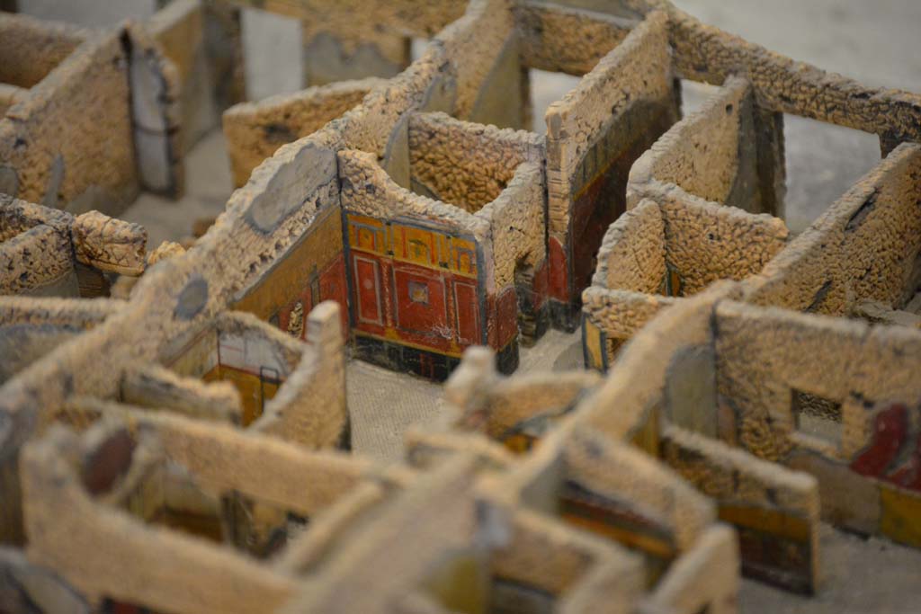 IX.5.6 Pompeii, in centre. July 2017.
Looking north-west towards decorated walls in entrance corridor, west ala, and other rooms around atrium.
From cork model in Naples Archaeological Museum.
Foto Annette Haug, ERC Grant 681269 DÉCOR.
