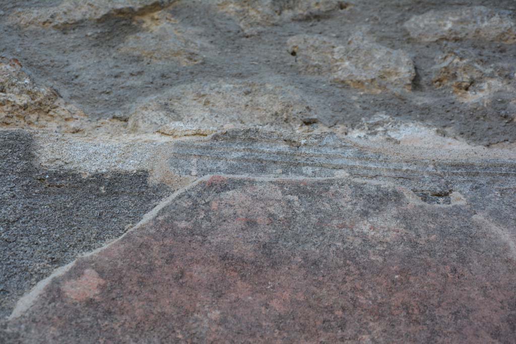 IX.5.6 Pompeii. May 2017. West ala d, upper west wall at north end, detail of remains of stucco decoration.
Foto Christian Beck, ERC Grant 681269 DÉCOR.