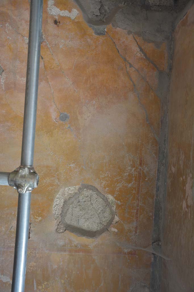 IX.5.6 Pompeii. May 2017. Room h, detail of side panel at east end of north wall.
Foto Christian Beck, ERC Grant 681269 DÉCOR.