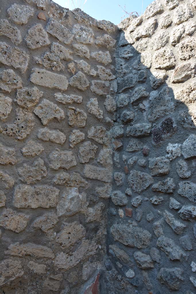 IX.5.6 Pompeii. May 2017. Room f, upper north-west corner.
Foto Christian Beck, ERC Grant 681269 DÉCOR.