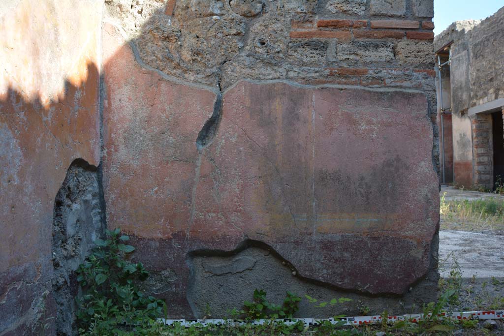 IX.5.6 Pompeii. May 2017. Room f, detail from lower south wall in south-east corner.
Foto Christian Beck, ERC Grant 681269 DÉCOR.