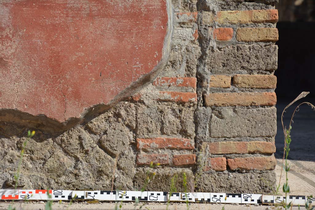 IX.5.6 Pompeii. May 2017. East ala e, detail of south wall at west end.
Foto Christian Beck, ERC Grant 681269 DÉCOR.