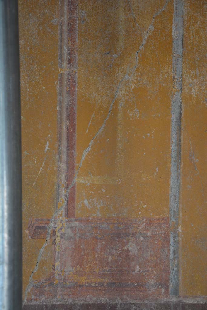 IX.5.6 Pompeii. May 2017.
Room g, detail of painted decoration above zoccolo on north wall.
Foto Christian Beck, ERC Grant 681269 DÉCOR.