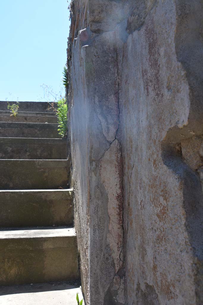 IX.5.6 Pompeii. May 2017.
Room f’, looking south along west wall towards steps to upper floor.
Foto Christian Beck, ERC Grant 681269 DÉCOR.