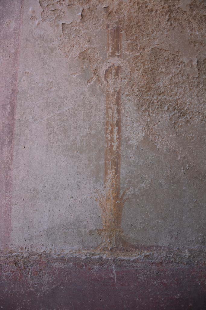 IX.5.6 Pompeii. May 2017. Room k, (east side), detail of painted candelabra on north wall.
Foto Christian Beck, ERC Grant 681269 DÉCOR.