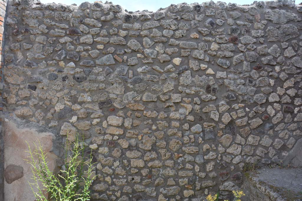 IX.5.7 Pompeii. May 2017. Looking towards upper east wall.
Foto Christian Beck, ERC Grant 681269 D�COR.
