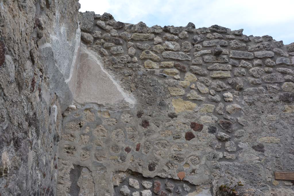 IX.5.8 Pompeii. May 2017. Upper south wall.
Foto Christian Beck, ERC Grant 681269 DÉCOR.