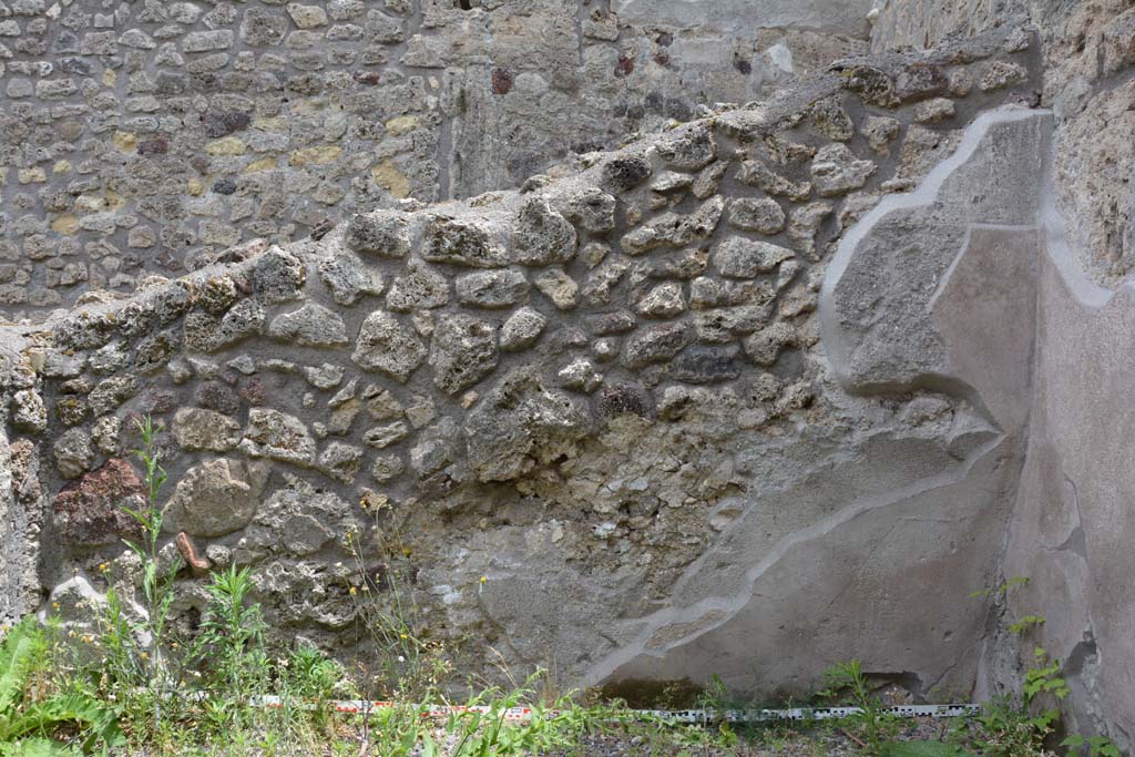 IX.5.8 Pompeii. May 2017. Looking towards east wall.
Foto Christian Beck, ERC Grant 681269 DÉCOR.