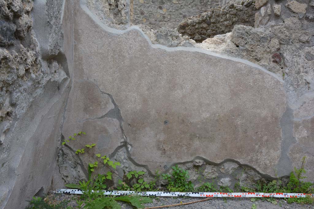 IX.5.8 Pompeii. May 2017. Lower south wall in south-east corner.
Foto Christian Beck, ERC Grant 681269 DÉCOR.