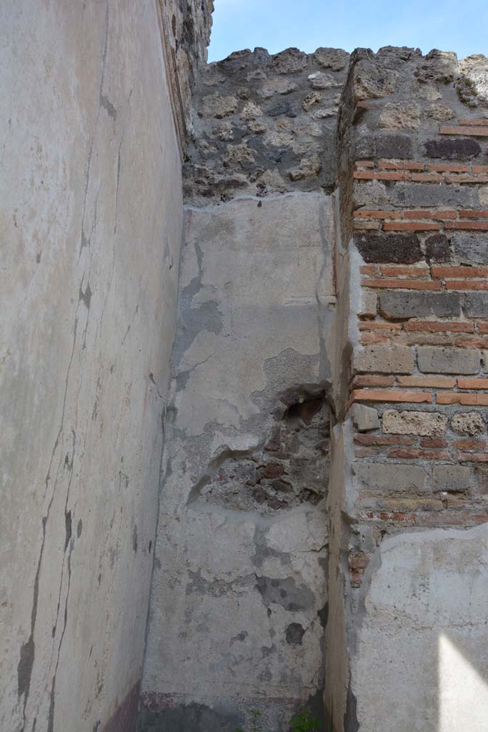 IX.5.9 Pompeii. May 2017. Room “o”, upper east wall of recess in north-east corner.
Foto Christian Beck, ERC Grant 681269 DÉCOR.